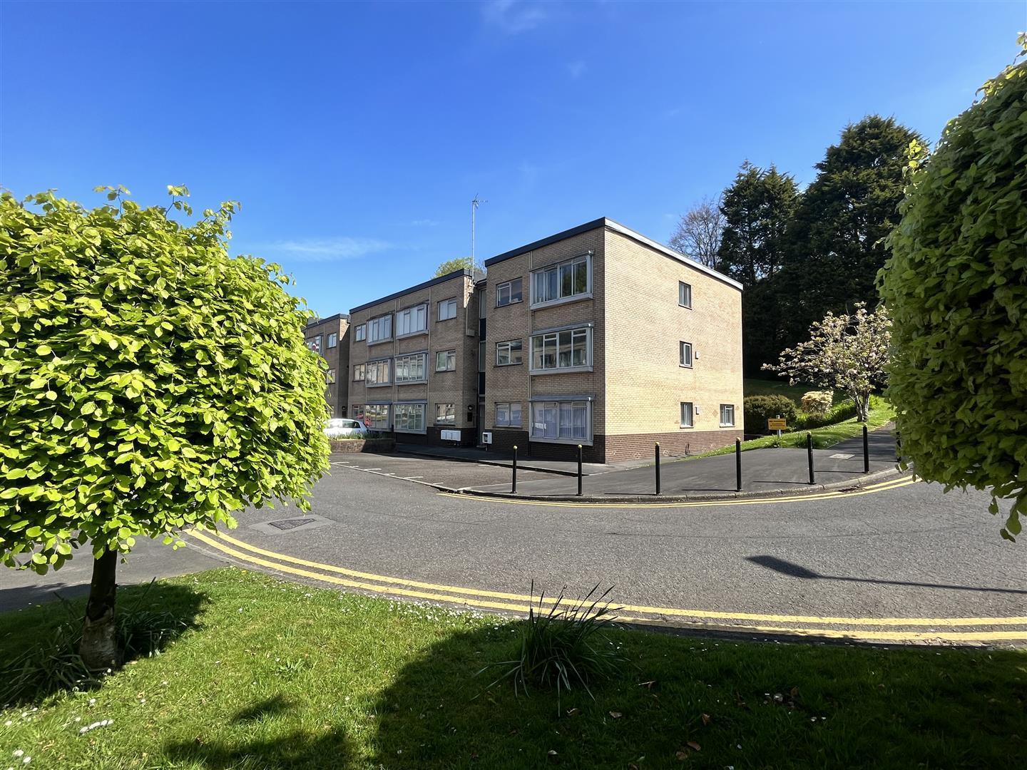 Long Oaks Court, Sketty, Swansea, SA2 0QH